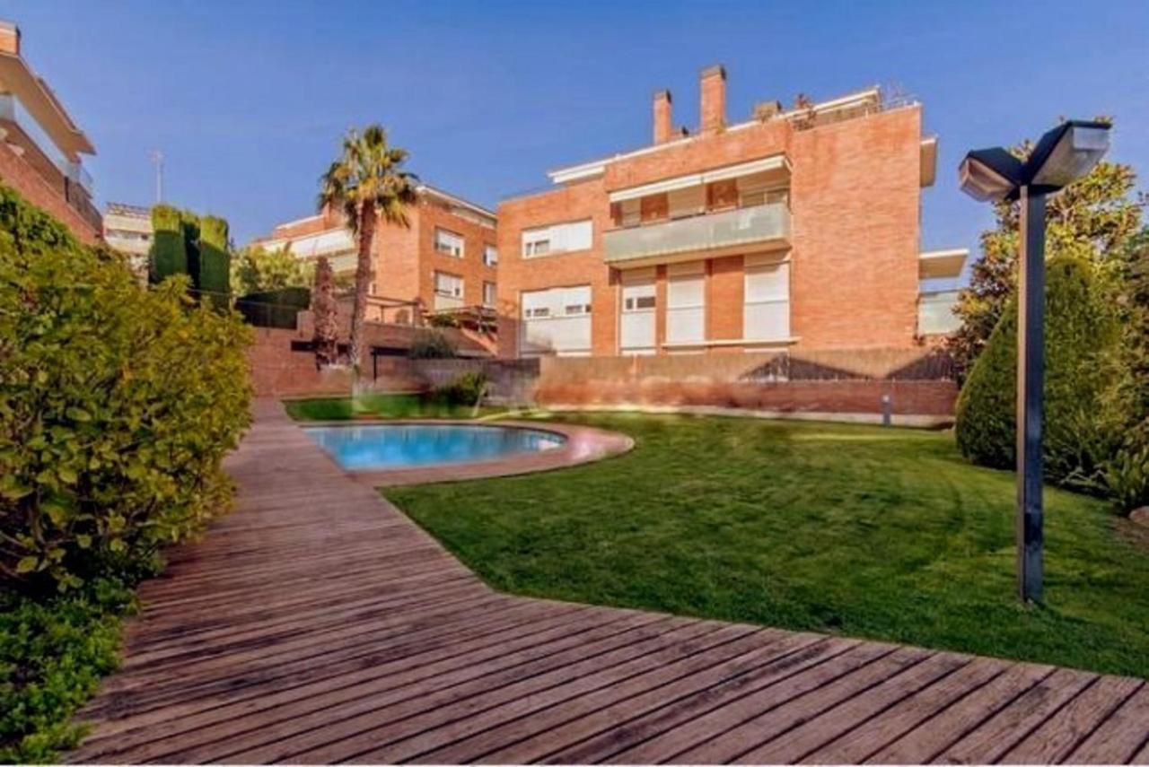 Bonito Duplex Con Piscina En Barcelona&Playa Apartment Tiana Екстериор снимка